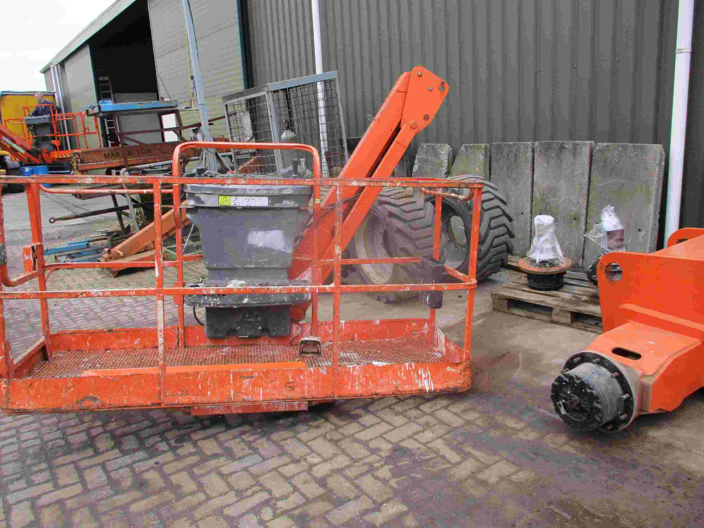 Sold - Telescopic Boom Lift - View 2